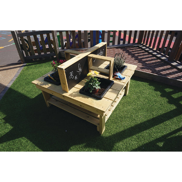 LARGE MESSY PLAY TABLE, Each